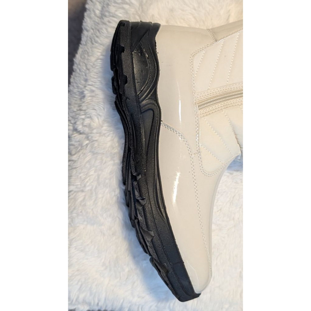 Women's Easy Works by Easy Street Winter White Waterproof Boots Size 10 - Picture 9 of 13